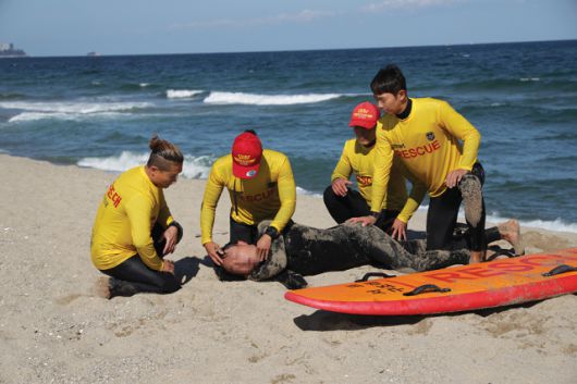 ▲양양군체육회가 오는 7월부터 10월까지 양양군 주요 해변 및 수변공간에서 ‘서핑·카누·황포돛배 무료체험교실’을 운영한다. ⓒ양양군체육회