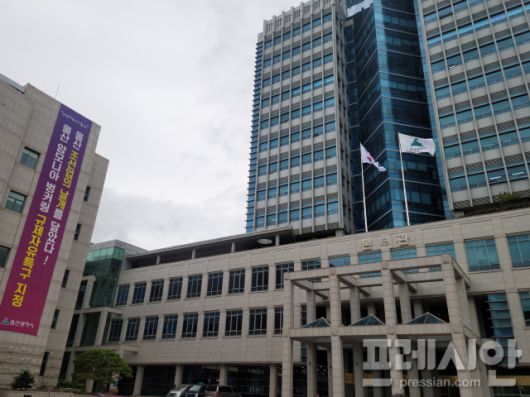 ▲울산시청 전경.ⓒ프레시안(윤여욱)