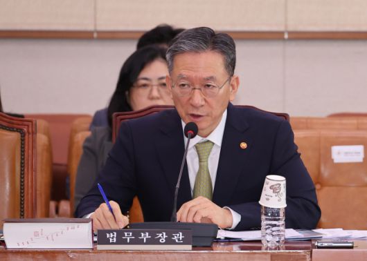 ▲1일 서울 여의도 국회에서 열린 법제사법위원회 전체회의에서 정성호 법무부 장관이 의원질의에 답하고 있다. ⓒ연합뉴스