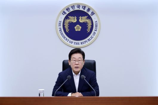 ▲이재명 대통령이 14일 서울 용산 대통령실 청사에서 열린 7차 수석·보좌관 회의에서 발언하고 있다. ⓒ연합뉴스