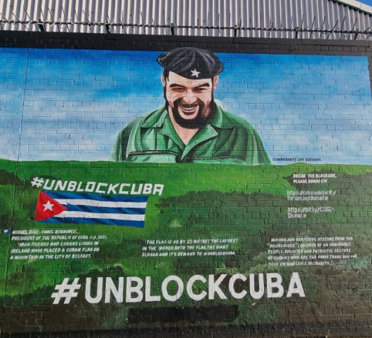 ▲ 미국의 쿠바 경재제재를 해제하라고 요구하는 벽화 ⓒ손호철