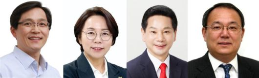 ▲왼쪽부터 우승희 현 영암군수, 이보라미 전 전남도의원, 전동평 전 영암군수, 최영열 전 전남도 종합민원실장ⓒ프레시안