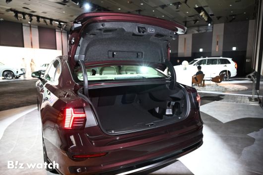 볼보자동차코리아가 2일 서울 광진구 비스타 워커힐에서 신형 S90과 XC90을 공개하고 있다. 사진은 S90./사진=이명근 기자 qwe123@