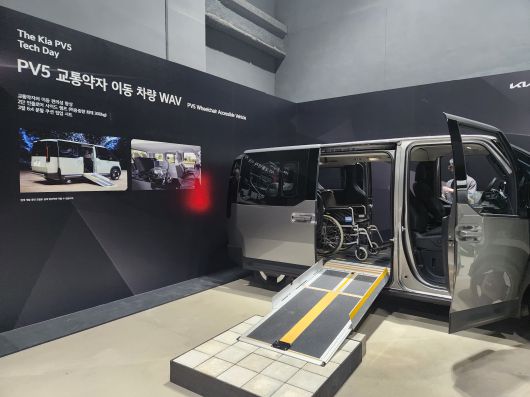 휠체어 사용자를 위한 PV5 WAV./사진=도다솔 기자