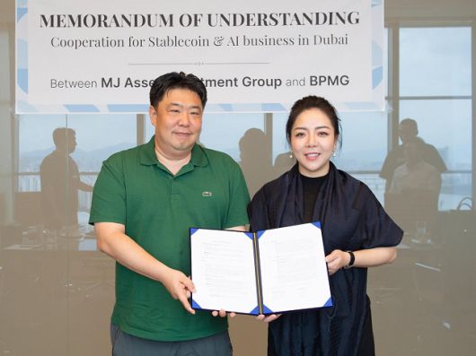 (좌측부터) 비피엠지 차지훈대표와 MJ에셋인베스트먼트 CEO 조조 장. /사진=비피엠지 제공