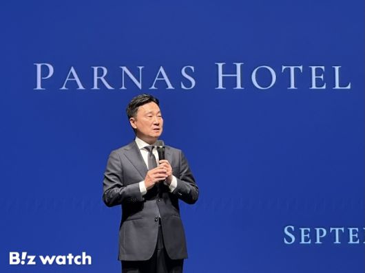 여인창 파르나스호텔 대표가 12일 서울 강남구 삼성동 웨스틴 서울 파르나스에서 파르나스호텔 비전에 대해 설명하고 있다./ 사진=정혜인 기자 hij@