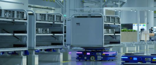 현대차그룹 메타플랜트 아메리카(HMGMA)에서 운영중인 AMR 등 로봇./사진=현대차