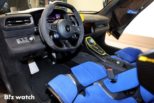 마세라티(Maserati)가 22일 판교 전시장에서 고성능 슈퍼 스포츠카 'GT2 스트라달레(Stradale)'를 국내 공식 출시하고 있다./사진=이명근 기자 qwe123@