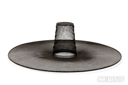 [대구=뉴시스]이지연 기자 = 조선 18~19세기경 의성김씨 학봉종택의 갓. (사진=국립대구박물관 제공) 2020.10.04. photo@newsis.com