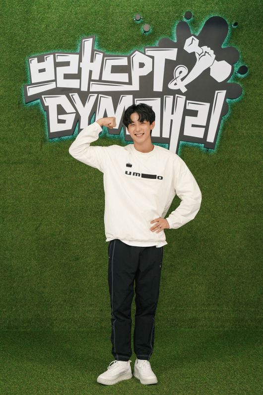 [서울=뉴시스] 박진희 기자 = MBC에브리원 예능 '브래드PT&GYM캐리' 출연자 현우가 22일 온라인 제작발표회를 하고 있다. (사진=MBC에브리원 제공) 2021.10.22. photo@newsis.com *재판매 및 DB 금지