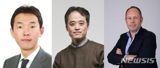 [서울=뉴시스]현대자동차그룹이 17일 임원 203명을 신규 선임하는 임원 인사를 단행했다. 왼쪽부터 장웅준 현대차 자율주행사업부장·모셔널CSO 전무, 김정희 현대차 AIRS컴퍼니장·CDO 전무, 그레이엄 러셀 제네시스 CBO 상무. (사진=현대차그룹 제공)