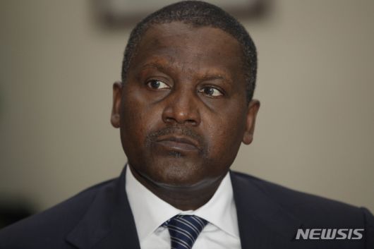 [AP/뉴시스]아프리카 부호 알리코 단고테. 2022.03.25. photo@newsis.com