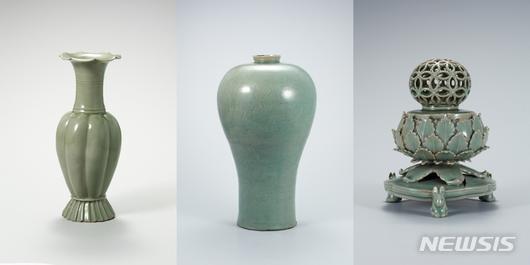 [서울=뉴시스] 사진 왼쪽부터 청자 참외모양 병(고려 12세기, 국보, 높이 22.7㎝), 청자 음각 연꽃무늬 매병(고려 12세기, 국보, 높이 43.9㎝), 청자 투각 칠보무늬 향로(고려 12세기, 국보, 높이 15.3㎝). (사진=국립중앙박물관 제공) 2022.11.22. photo@newsis.com *재판매 및 DB 금지