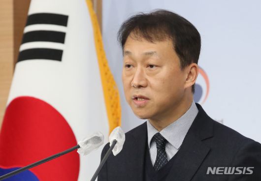 뉴시스