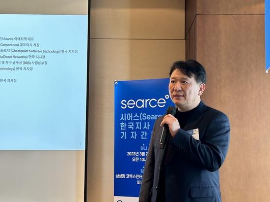 정민영 시어스 동북아지역본부 대표가 서울 삼성동 코엑스인터콘티넨탈 호텔에서 열린 기자간담회에서 발표하고 있다.  *재판매 및 DB 금지