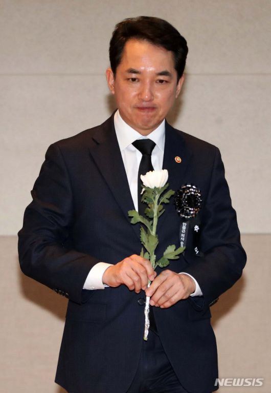 뉴시스