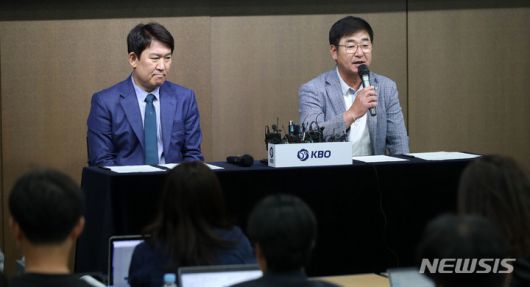 뉴시스