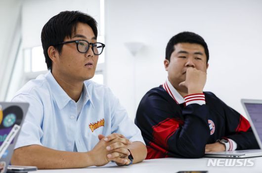 [서울=뉴시스] 정병혁 기자 =  크리에이터 뷰티풀너드가 13일 서울 마포구 메타코미디 사옥에서 뉴시스와의 인터뷰를 하고 있다. 2023.09.13. jhope@newsis.com