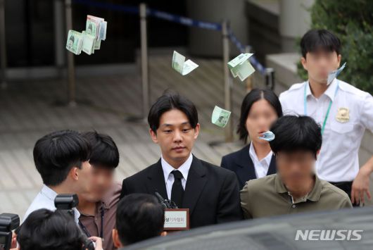 뉴시스