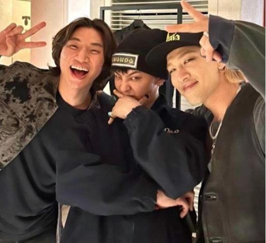 [서울=뉴시스] 지난 4월 대성, 지드래곤, 태양의 모습. (사진=지드래곤 인스타그램 캡처) 2023.10.26. photo@newsis.com *재판매 및 DB 금지