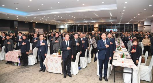 [거창=뉴시스] 거창군청 2023년 제1회 거창군 상공인의 밤, 화합의 장 마련 *재판매 및 DB 금지 *재판매 및 DB 금지