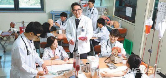 바이오헬스 분야 컨소시엄 주관 대학인 단국대의 안전 수혈 강의. 단국대 제공