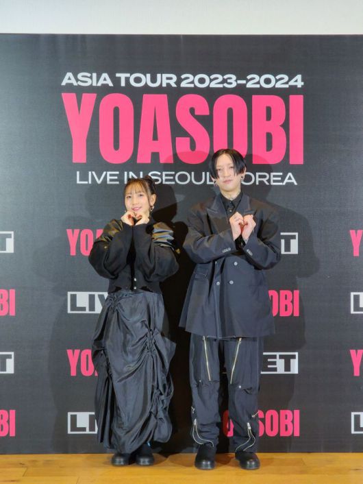 [서울=뉴시스] 요아소비. (사진 = 리벳(LIVET) 제공) 2023.12.18. photo@newsis.com *재판매 및 DB 금지