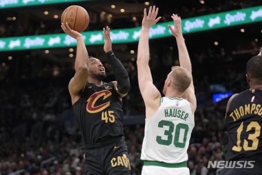 [보스턴=AP/뉴시스] NBA 클리블랜드 캐벌리어스 도노반 미첼. 2024. 5. 9.
