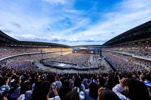 [서울=뉴시스] 세븐틴 닛산 스타디움 콘서트. (사진 = 하이브 재팬·플레디스 엔터테인먼트 제공) 2024.05.26. photo@newsis.com *재판매 및 DB 금지