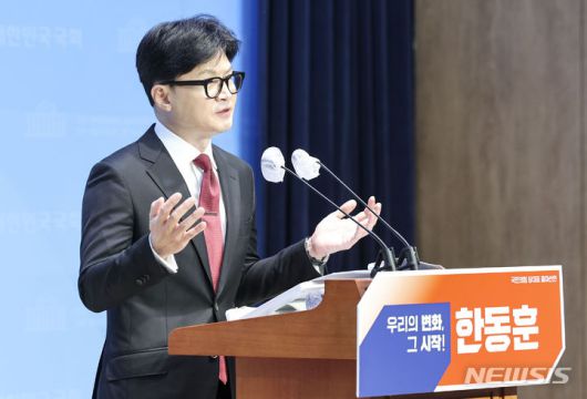 뉴시스