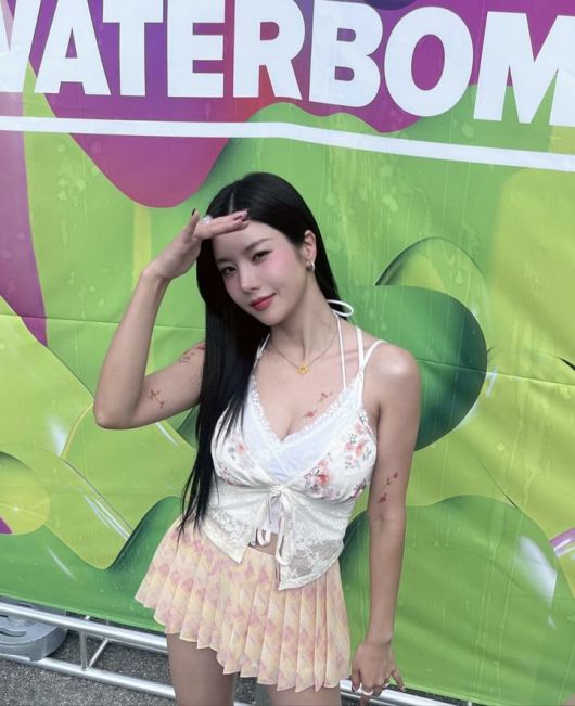 [서울=뉴시스] 권은비. (사진=권은비 인스타그램 캡처) 2024.08.12. photo@newsis.com *재판매 및 DB 금지