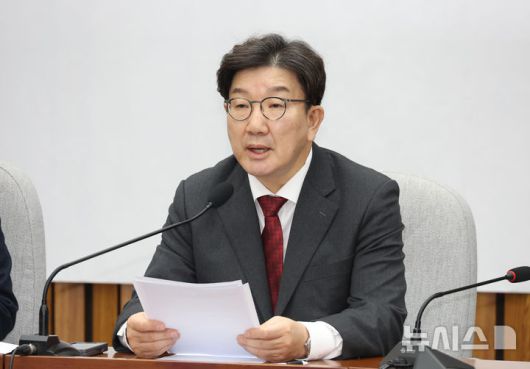 뉴시스