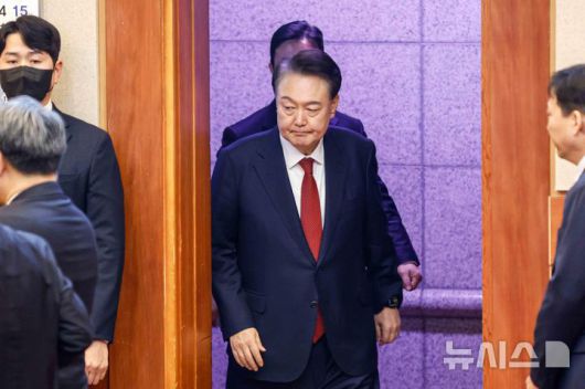 뉴시스
