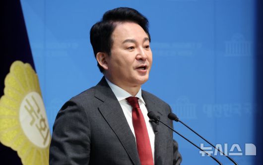 뉴시스