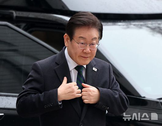 뉴시스