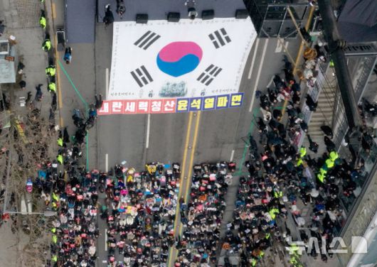 뉴시스