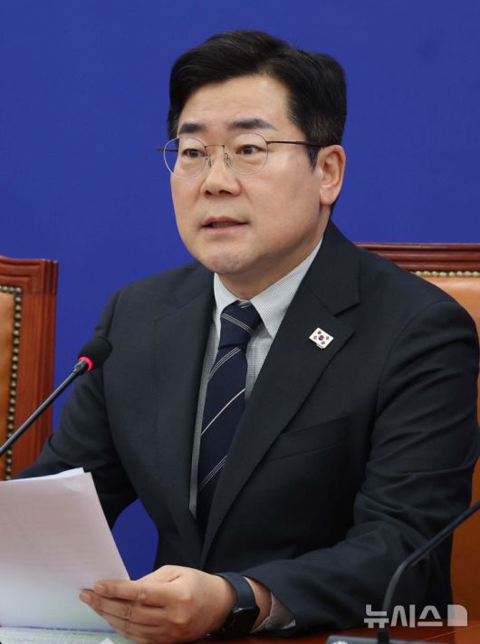 뉴시스