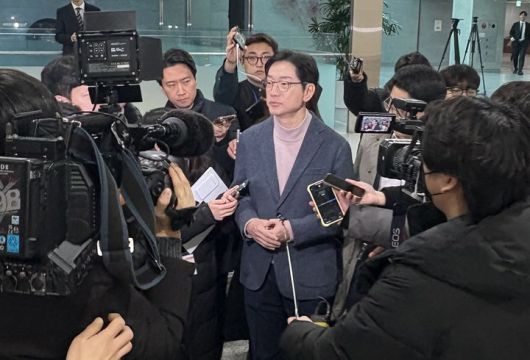 뉴시스