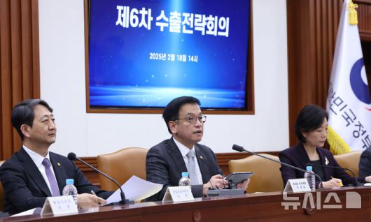 뉴시스