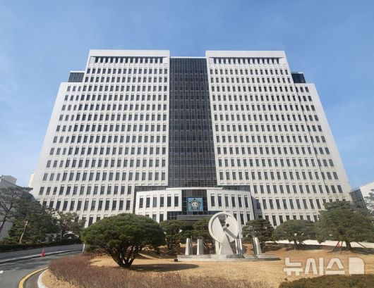 뉴시스