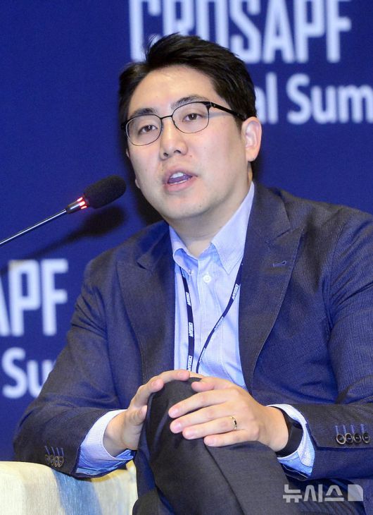 뉴시스