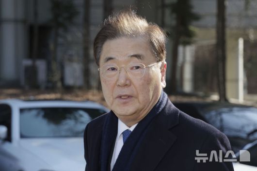 뉴시스