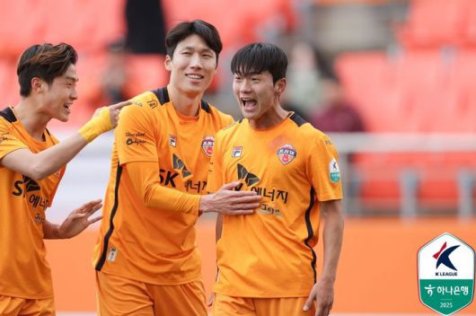 [서울=뉴시스] 프로축구 K리그1 제주 SK의 김준하. (사진=한국프로축구연맹 제공) *재판매 및 DB 금지