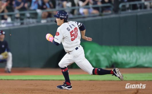 [서울=뉴시스] 프로야구 롯데 자이언츠의 김동혁. (사진= 롯데 자이언츠 제공) *재판매 및 DB 금지