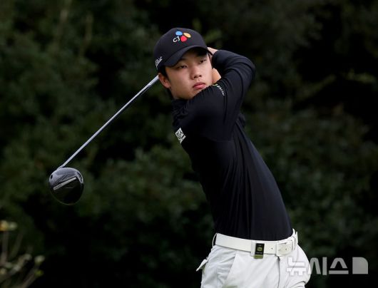 [서울=뉴시스]지난해 KPGA 투어 신인왕 송민혁. (사진=KPGA 투어 제공)