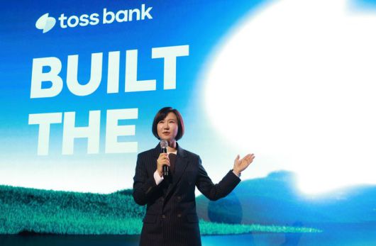 이은미 토스뱅크 대표가 16일 서울 여의도 페어몬트호텔에서 기자간담회를 열고 향후 계획을 설명하고 있다. (사진=토스뱅크 제공) *재판매 및 DB 금지