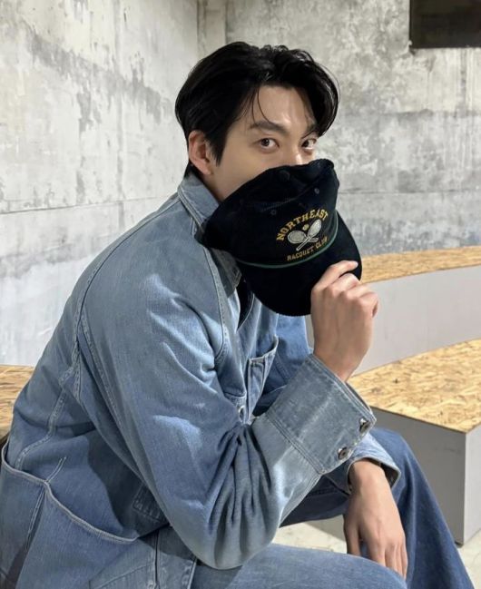 [서울=뉴시스] 김우빈. (사진=김우빈 인스타그램 캡처) 2025.04.16. photo@newsis.com *재판매 및 DB 금지