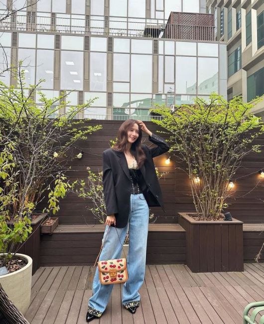 [서울=뉴시스] 윤아. (사진=윤아 인스타그램 캡처) 2025.04.22. photo@newsis.com *재판매 및 DB 금지