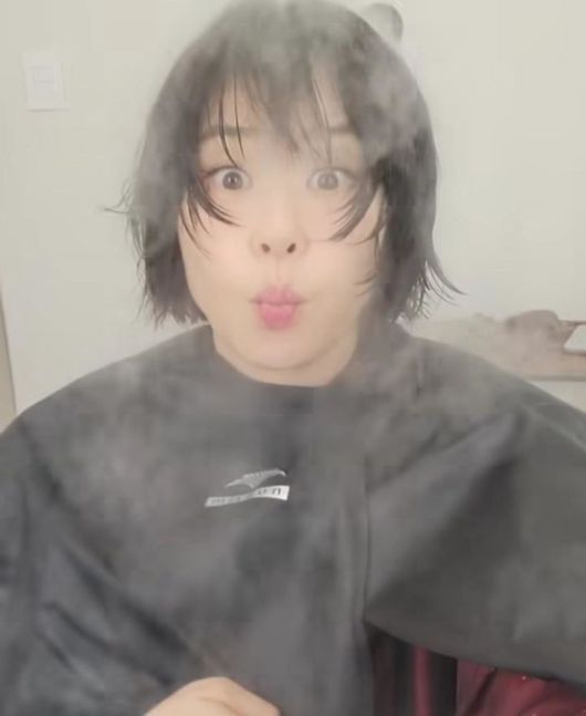 [서울=뉴시스] 최강희. (사진=최강희 인스타그램 캡처) 2025.04.24. photo@newsis.com *재판매 및 DB 금지