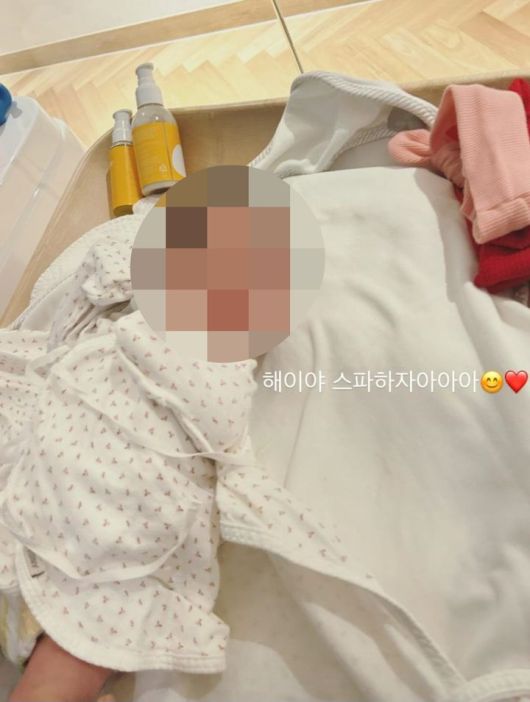 [서울=뉴시스] 손담비 딸. (사진=손담비 인스타그램 캡처) 2025.04.28. photo@newsis.com *재판매 및 DB 금지